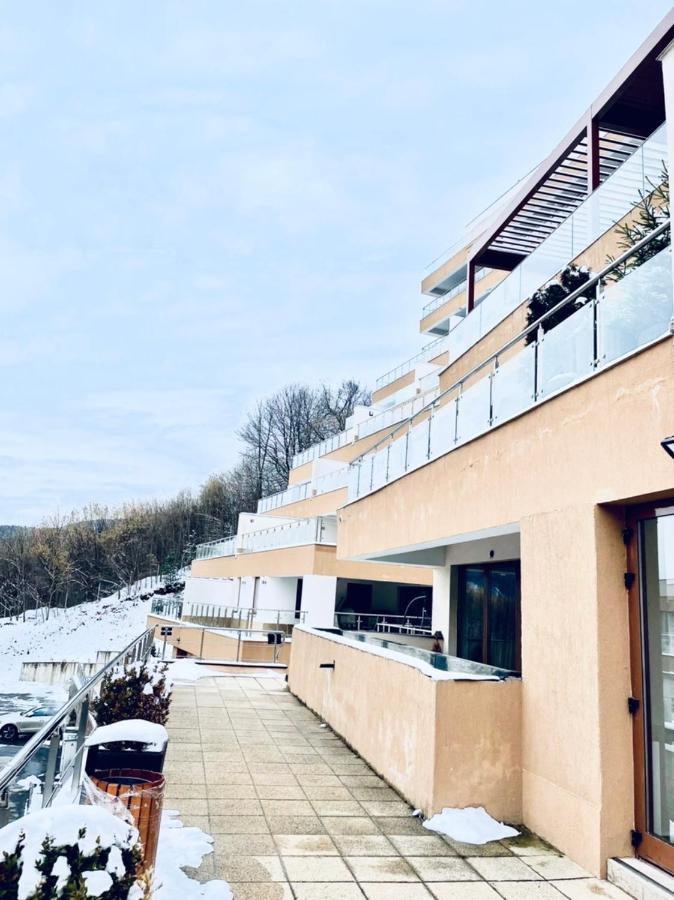 Londof Luxury Apartments - With A Panoramic View Over The City Braşov Eksteriør billede
